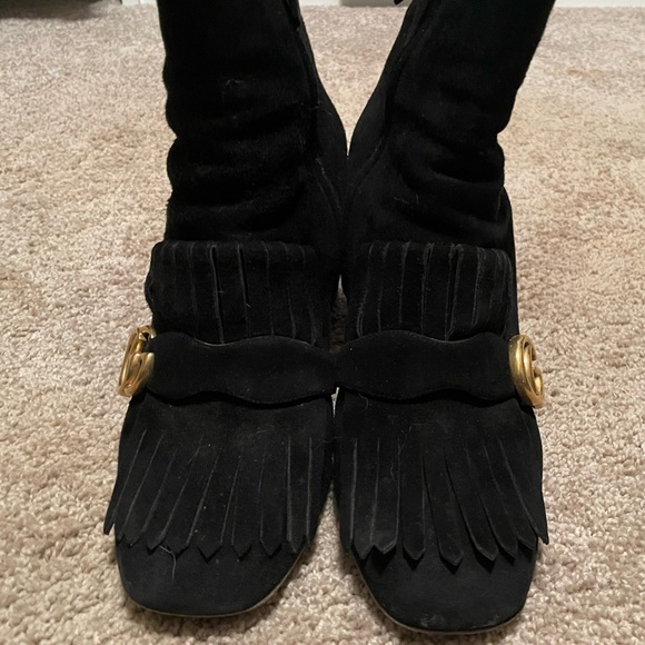 EUC BLACK SUEDE GUCCI KID SCAMOSCIATO GG MARMONT FRINGE ANKLE BOOTS 41 - Picture 3 of 10